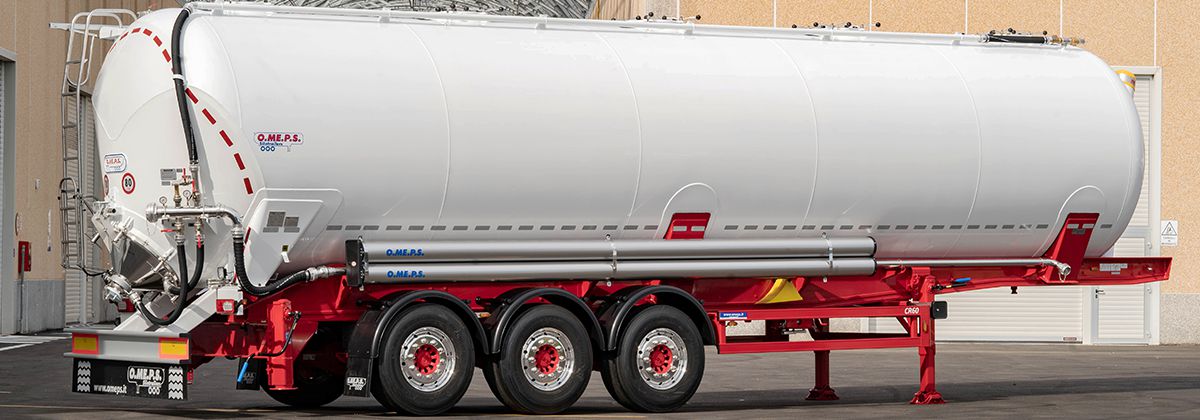 Características: Semirremolque cisterna autoportante para transporte de arroz, azúcar, café, cereales, plástico granulado, harina...
Longitud: 12,83 metros 
Altura: 3,95 metros
Anchura: 2,55 metros
Distancia entre ejes: 6,96 metros
Volumen de carga: entre 40 y 65 m3
Carga útil: 27,5 - 32,5 ton