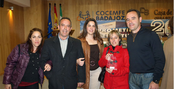 Autocares Hermanos Luengo Martín recibe el premio OTAEX 2012 en la categoría de transporte 