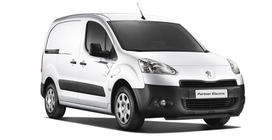 Peugeot 'da un paso más' con su nueva Partner 100% eléctrica 'adaptada a las necesidades de los profesionales'