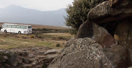 El bus turístico del vino, el Enobús, ofrecerá dos recorridos especiales con el fin de 'dar a conocer las bondades de la Rioja Alavesa'