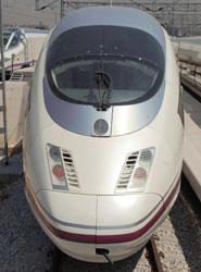 Renfe ofrece 4.400 plazas adicionales en trenes de Cercanías que unen Murcia con Alicante para ir al Festival Spring