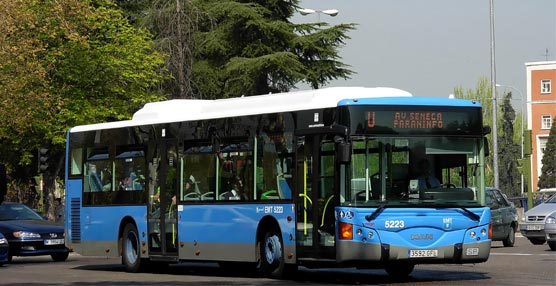 Uno de los vehículos que cubre la ruta de la conocida como línea U.