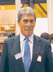 Antonio Bautista es el director general de Somauto.