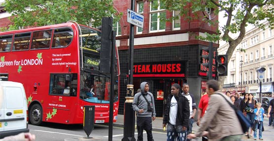 Un estudio británico destaca el impacto positivo del autobús urbano para la economía, la salud y el medioambiente
