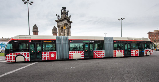 TMB opera ya&nbsp;con el primero de los h&iacute;bridos biarticulados que pondr&aacute; en funcionamiento