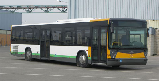 Un autobús de la flota de urbanos de Jaén.