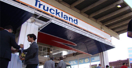 Inauguración del primer punto de distribución TRP en España, en el concesionario oficial de DAF, Truckland.