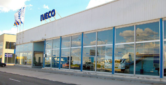 Entrada al nuevo concesionario de Iveco en Burgos.