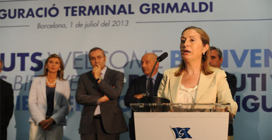 La ministra de Fomento, Ana Pastor, durante su intervención en la inauguración de la nueva terminal.