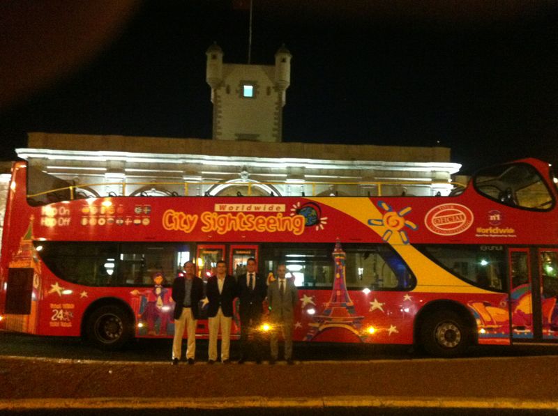 Imagen de la presentación del nuevo tour de City Sightseeing en Cádiz