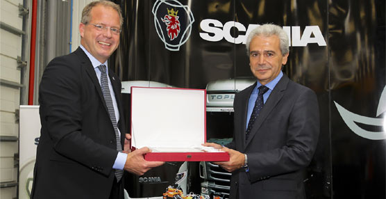 El fabricante sueco Scania hace entrega de 50 camiones V8 R 500  a la empresa de transporte Primafrío