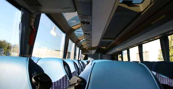 La empresa Autos R. Outeiral aumenta su flota con el primer Magelys Pro de Iveco Bus que se entrega en Galicia