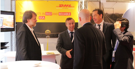 DHL presenta su guía de aduanas en la feria ‘USA Week Europe’, celebrada en el museo Guggenheim de Bilbao