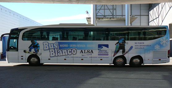 El &lsquo;Bus Blanco&rsquo; conectar&aacute; Madrid y Sierra Nevada la pr&oacute;xima temporada de esqu&iacute;