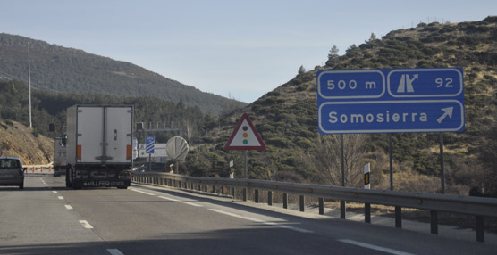 Fomento formaliza los contratos para realizar operaciones de conservación en carreteras de Madrid y de A Coruña