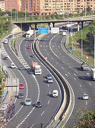 La Fundación PONS y AENOR apuestan por prevenir los accidentes de tráfico.