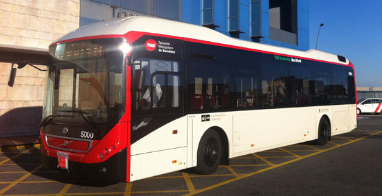 El primer Volvo 7900 híbrido entregado a TMB.