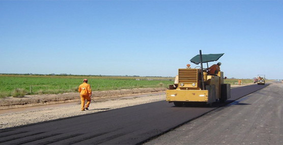 Rehabilitación del firme de una carretera.