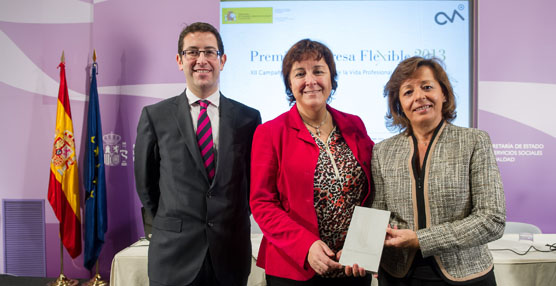 La compa&ntilde;&iacute;a de renting y gesti&oacute;n de flotas, Alphabet Espa&ntilde;a, recibe el Premio Empresa Flexible 2013