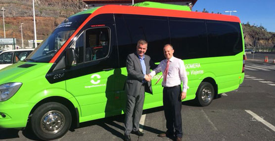 Guagua Gomera en Canarias adquiere un Corvi de Car-bus.net del concesionario Mercedes-Benz Rahn Star