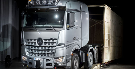 Los nuevos Actros SLT y SLT Arocs, son especialistas en trabajo pesado.