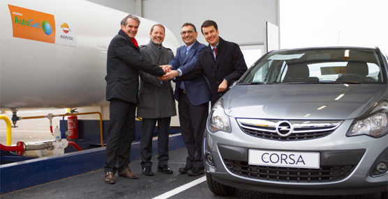 Repsol y Opel colaboran para promover los vehículos que funcionen con el nuevo combustible AutoGas de la española