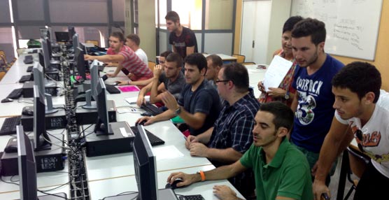 Un profesor de la UPV crea una herramienta para enseñar ‘de forma apasionante’ las complejidades de la gestión logística