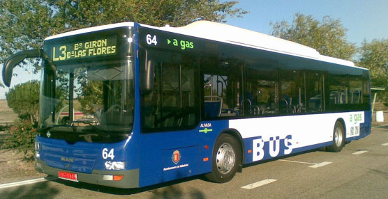 Autobús de la empresa municipal de autobuses de Valladolid,. Auvasa