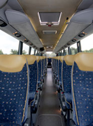 Cintoi Bus, S.L. incorpora a su flota cuatro Tourismo 16 RHD y un chasis OC 500 RF 2543 RF de Mercedes-Benz