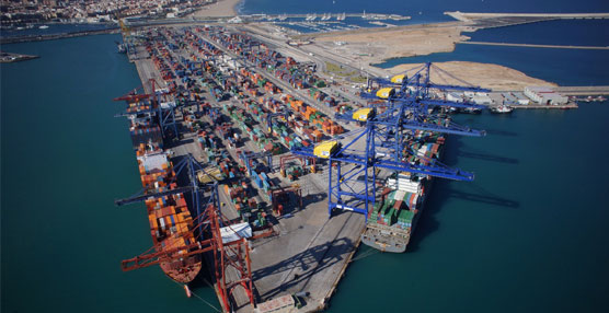 Vista aérea de la Terminal de Contenedores del Puerto de Valencia. Foto TCB.