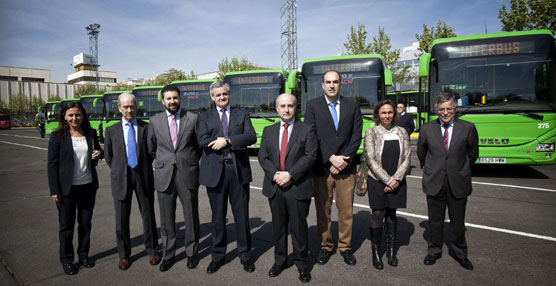 El director gerente del CRTM visita Interb&uacute;s para conocer los veh&iacute;culos y el puesto de mando de la compa&ntilde;&iacute;a