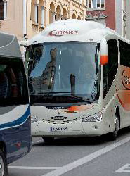 Las subvenciones al transporte público por carretera en Extremadura incluirán a personas de fuera de la UE