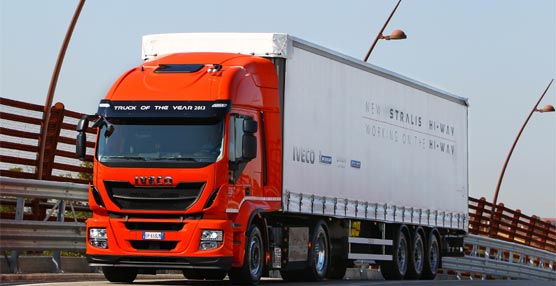 Iveco entrega los primeros vehículos de su nueva gama de pesados Stralis Natural Power Euro 6 de gas natural