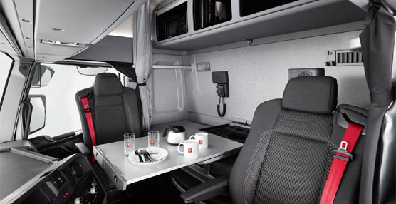 Más espacio y confort a bordo del Renault Trucks T en las largas distancias con la cabina Maxispace