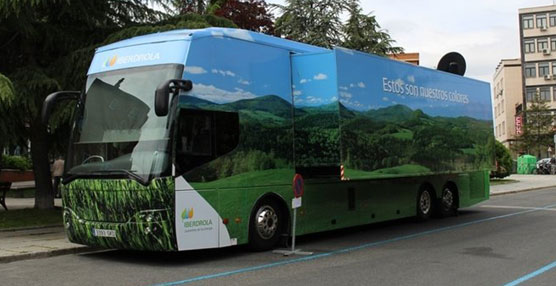 El autob&uacute;s de Iberdrola llega a &Aacute;vila para concienciar sobre el uso responsable de la energ&iacute;a