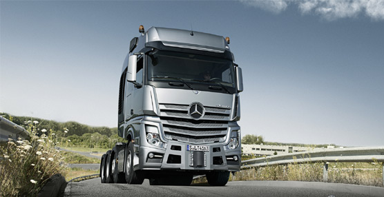 El Actros SLT monta un MB OM 473 con una transmisión automática de 16 marchas. Foto Mercedes-Benz.