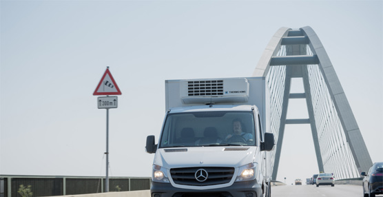 Mercedes anuncia que el asistente de viento lateral de la Sprinter estar&aacute; tambi&eacute;n en las variantes Furg&oacute;n y Kombi