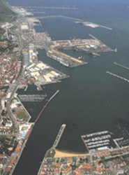 La plataforma telemática e-puertobilbao es la apuesta de la Autoridad Portuaria de Bilbao (APB), para la mejora de sus intercambios documentales y comunicaciones con empresas del entorno portuario.