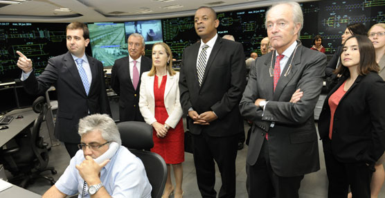 Visita al Centro de Regulación y Control (CRC) del tráfico de alta velocidad en la estación de Madrid Puerta de Atocha.