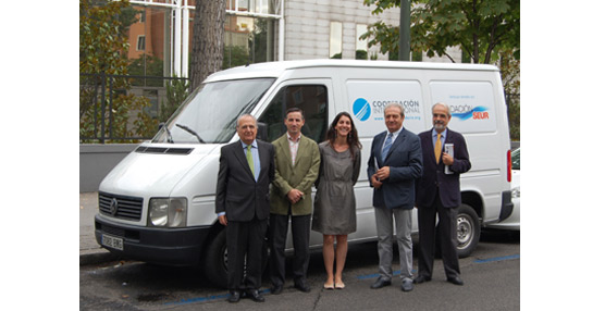 Fundación Seur dona una furgoneta a Cooperación Internacional ONG para el traslado de alimentos y materiales