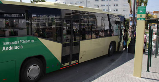El Consorcio de Transportes de Sevilla convoca al IX Consurso Literario 'Viajar en transporte colectivo o bicicleta'.