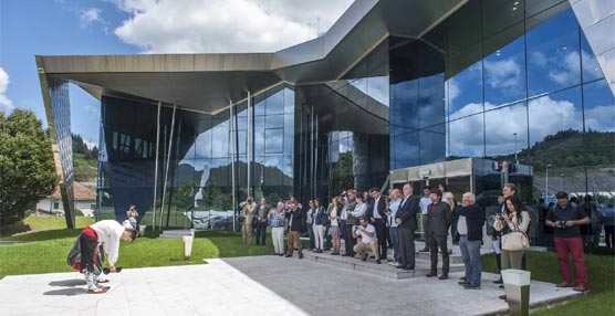 Presentación del nuevo vehículo de Irizar.