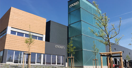 Crown busca un crecimiento sostenible en Europa con la inauguración de un centro de producción en Roding, Baviera