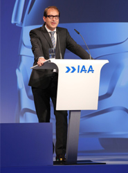 Alexander Dobrindt, ministro federal de Transportes.
