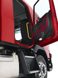 Los nuevos Volvo FL y Volvo FMX estrenan cabina de tripulación.