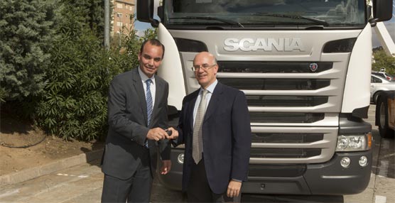 La flota de Transportes Lara crece con 16 nuevas tractoras Euro 6 R 450 del fabricante sueco Scania