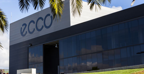 ECCO vende sus productos en 90 países y emplea cerca de 18.500 funcionarios. 
