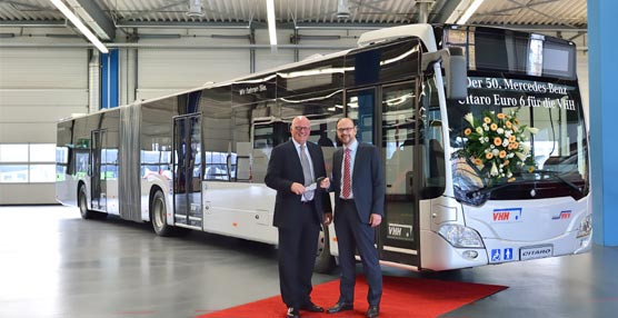 El operador de transporte Hamburgo-Holstein AG recibe su Mercedes-Benz Citaro Euro VI número 50