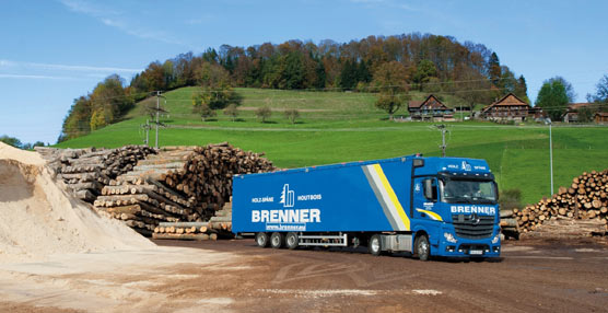 Rhenus ampliará sus servicios en la logística de flujo de materiales a través de la compra de la compañía especializada en logística de la madera Brenner. 
