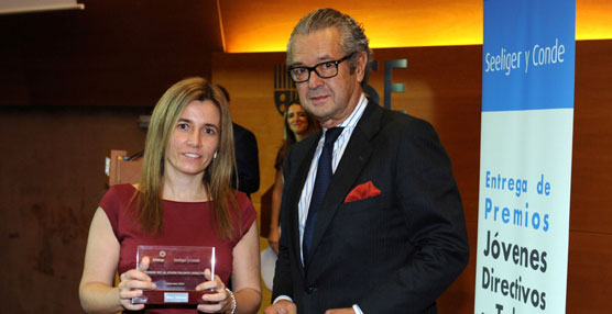 La mánager de carrocerías de la planta de Nissan en Barcelona, premio Jóvenes Directivos con Talento 2014